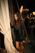 5c0c9116464136.gif