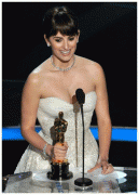 Penélope Cruz wins Oscar 40