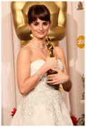 Penélope Cruz wins Oscar 45