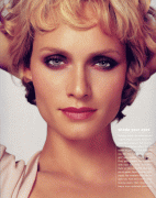 Amber Valletta